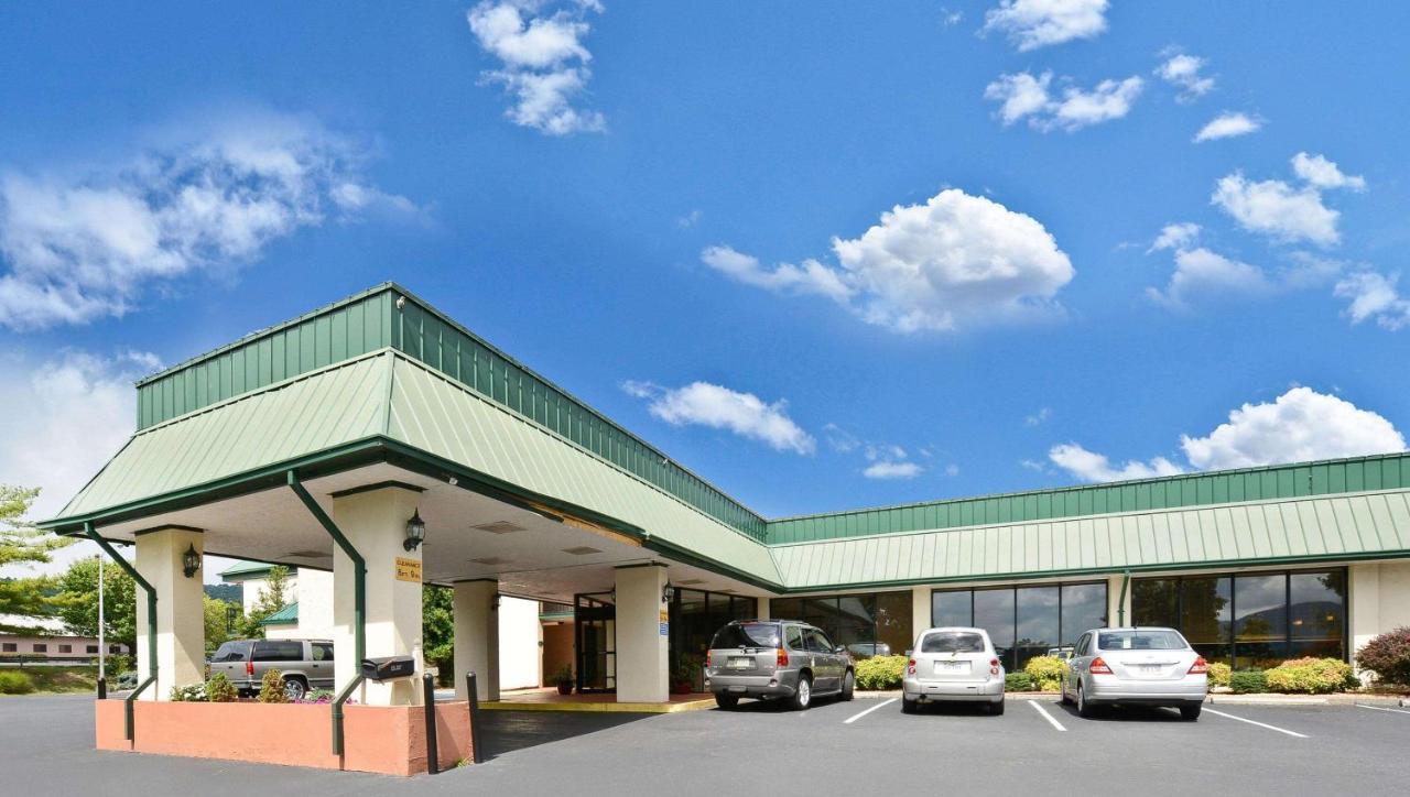 Magnuson Hotel Mountain View Covington Bagian luar foto